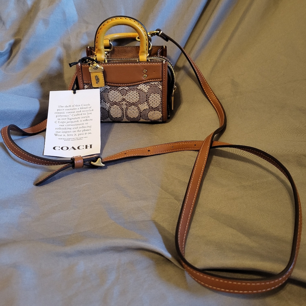Coach Signature Jaquard Mini